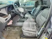 2017 Toyota SIENNA photo