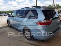 2017 Toyota SIENNA фото
