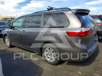 2017 Toyota SIENNA photo