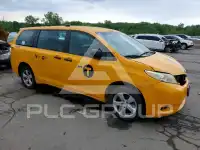 2017 Toyota SIENNA photo
