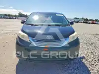 2017 Toyota SIENNA фото