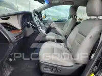 2017 Toyota SIENNA photo