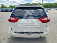 2017 Toyota SIENNA фото