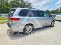 2017 Toyota SIENNA фото