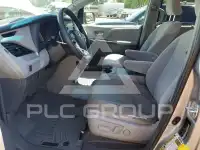 2017 Toyota SIENNA фото