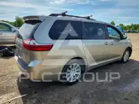2017 Toyota SIENNA фото