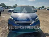 2017 Toyota SIENNA фото