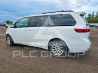 2017 Toyota SIENNA фото