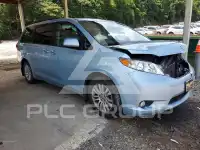 2017 Toyota SIENNA фото