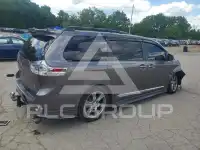 2017 Toyota SIENNA photo