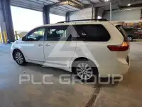 2017 Toyota SIENNA фото
