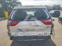 2017 Toyota SIENNA фото