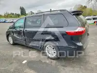 2017 Toyota SIENNA фото