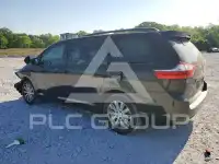 2017 Toyota SIENNA фото