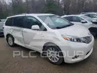 2017 Toyota SIENNA фото
