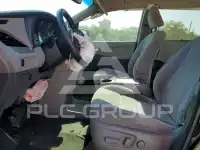 2017 Toyota SIENNA фото