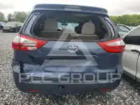 2017 Toyota SIENNA фото