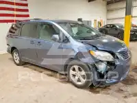 2017 Toyota SIENNA фото