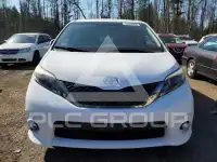 2017 Toyota SIENNA photo