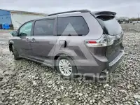 2017 Toyota SIENNA photo
