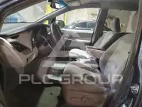 2017 Toyota SIENNA фото