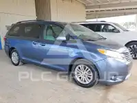 2017 Toyota SIENNA photo