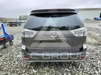 2017 Toyota SIENNA photo
