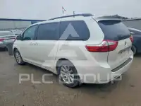 2017 Toyota SIENNA фото