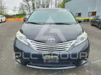 2017 Toyota SIENNA фото