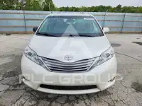 2017 Toyota SIENNA photo