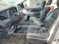 2017 Toyota SIENNA фото