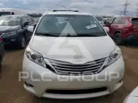 2017 Toyota SIENNA фото