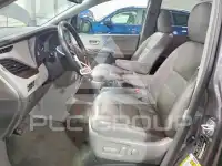 2017 Toyota SIENNA photo