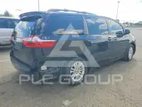 2017 Toyota SIENNA фото