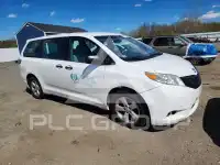 2017 Toyota SIENNA фото