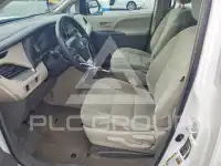 2017 Toyota SIENNA фото
