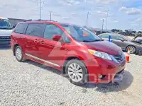 2017 Toyota SIENNA фото