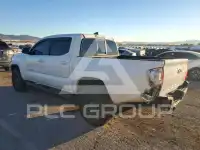 2017 Toyota TACOMA photo