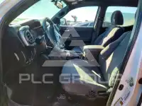 2017 Toyota TACOMA photo