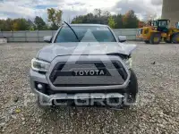 2017 Toyota TACOMA фото