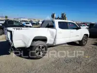 2017 Toyota TACOMA photo