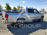 2017 Toyota TACOMA photo