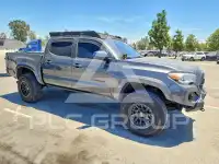 2017 Toyota TACOMA photo