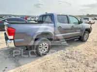 2017 Toyota TACOMA photo