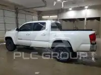 2017 Toyota TACOMA photo