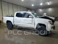 2017 Toyota TACOMA photo