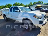 2017 Toyota TACOMA фото