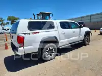 2017 Toyota TACOMA photo
