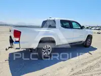 2017 Toyota TACOMA photo