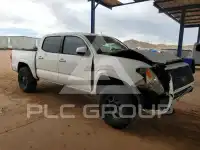 2017 Toyota TACOMA photo